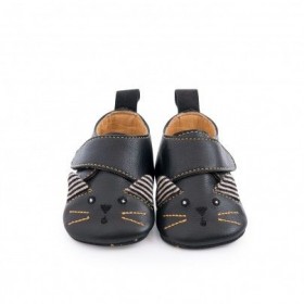 Chaussons en cuir chat noir...