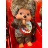 Monchhichi - Garçon avec bavoir Happy Birthday