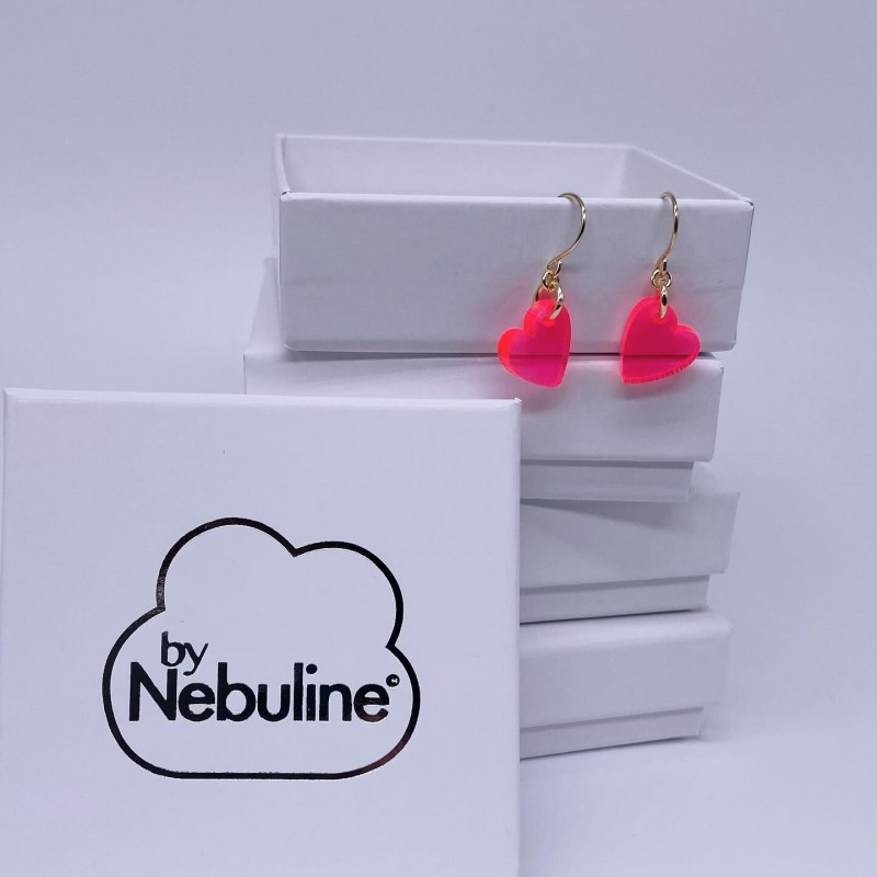 Boucles d'oreilles pendantes or et plexiglas - Coeur rose Boucles d'oreilles pendantes or et plexiglas - Coeur rose