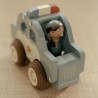 Voiture de police en bois