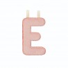 Lettre en tissu E rose phosphorescente