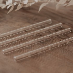 Set de 4 pailles en verre...