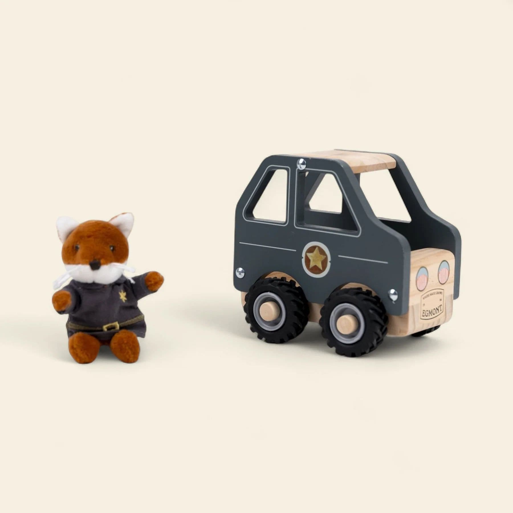 Voiture de police avec son ami miniature