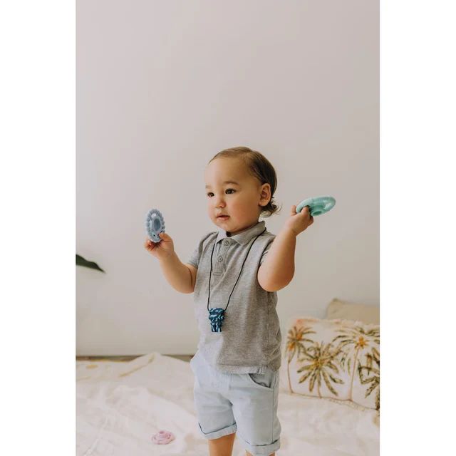 9343900002769-collier-avec-pendentif-a-machouiller---robot