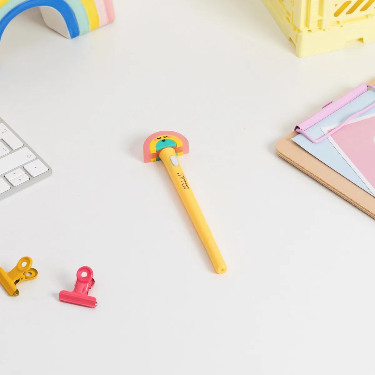 8445641053756-stylo-lumineux---arc-en-ciel